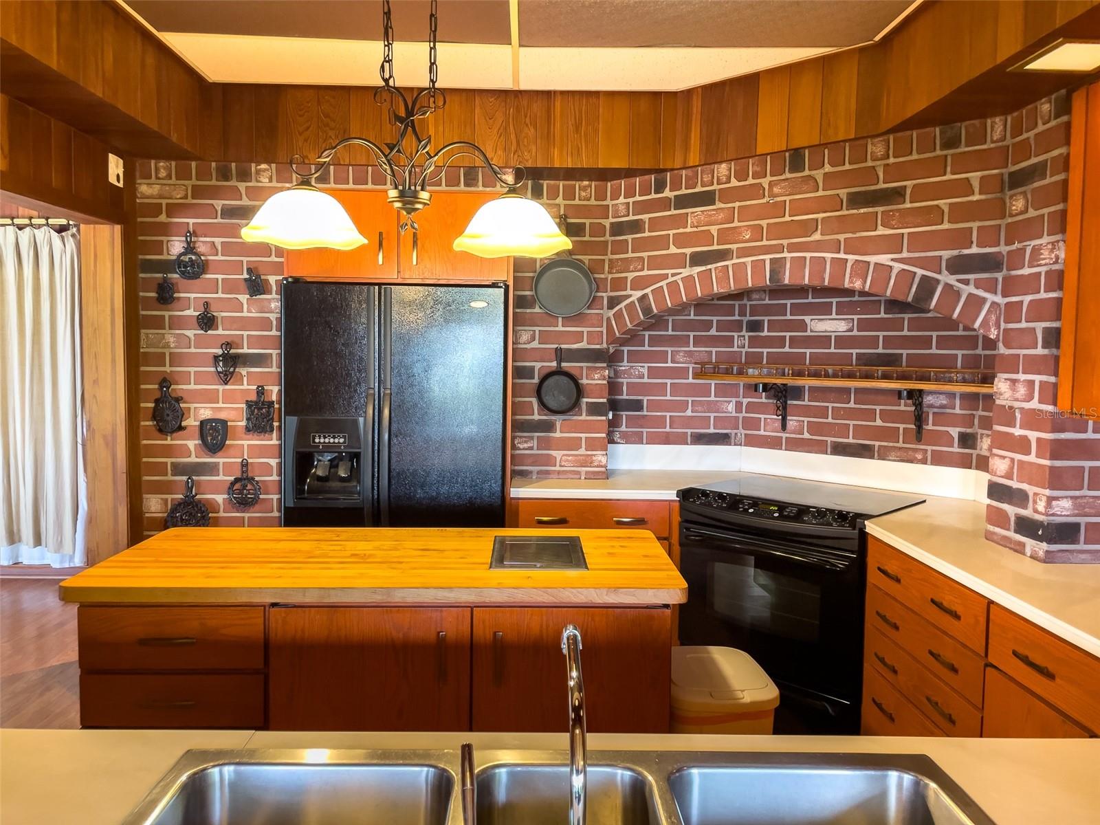 SILVER LAKES ACRES - Residential