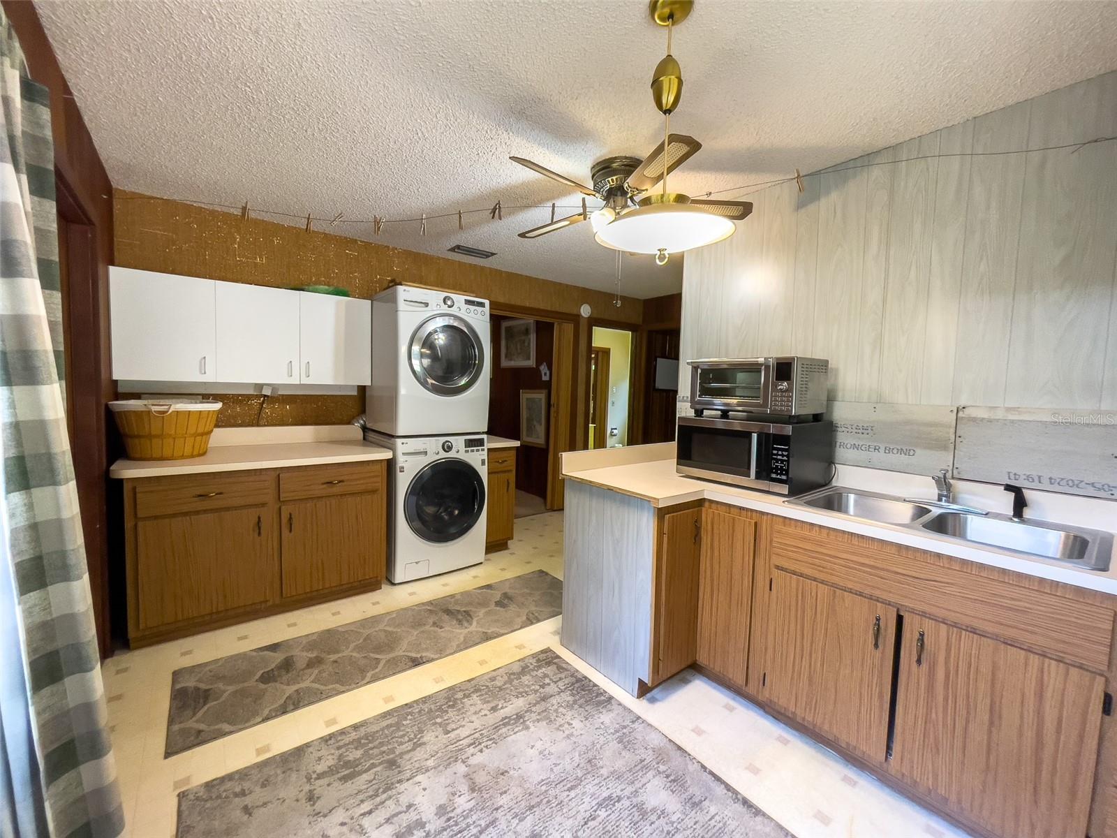 SILVER LAKES ACRES - Residential