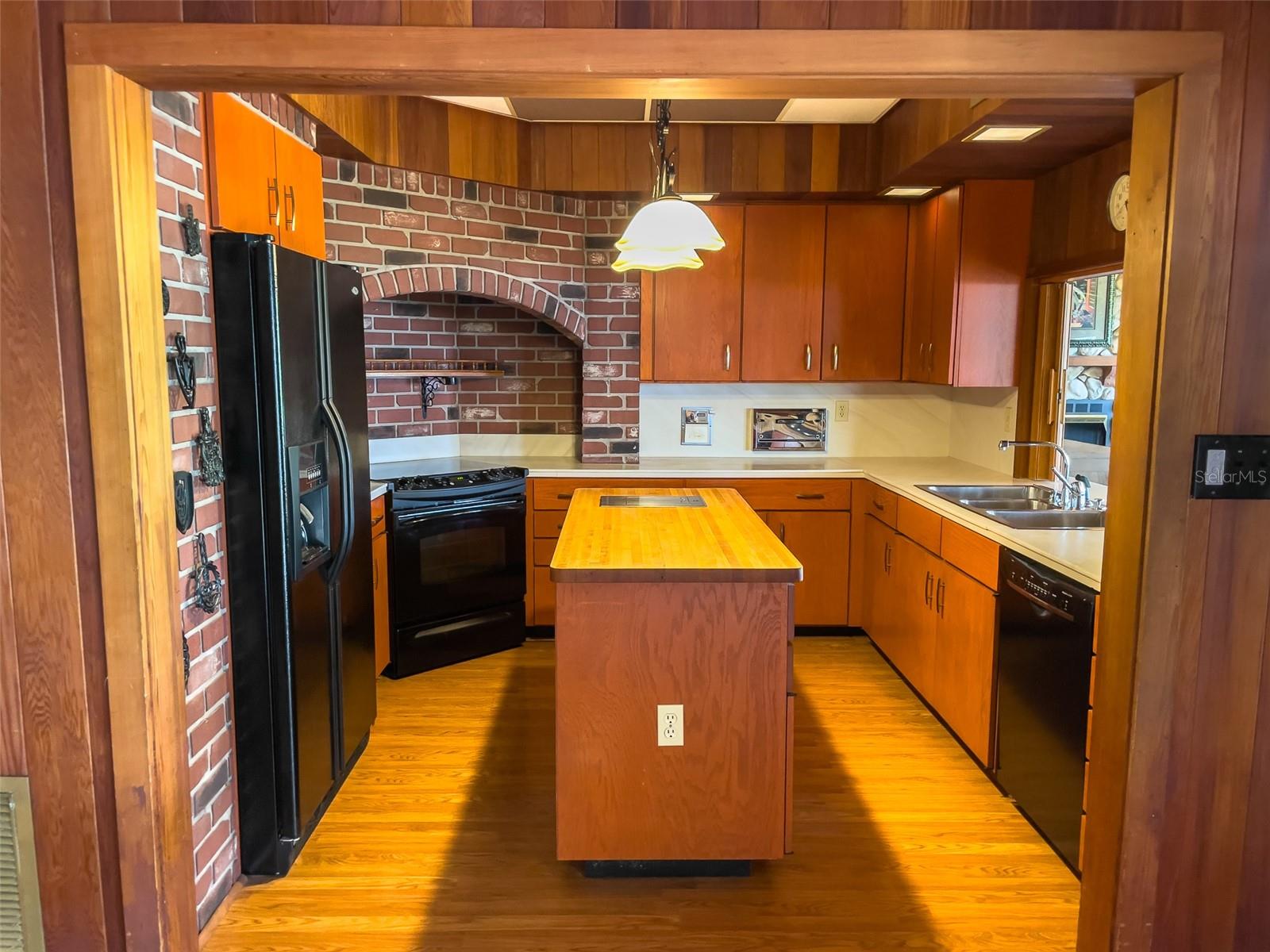 SILVER LAKES ACRES - Residential