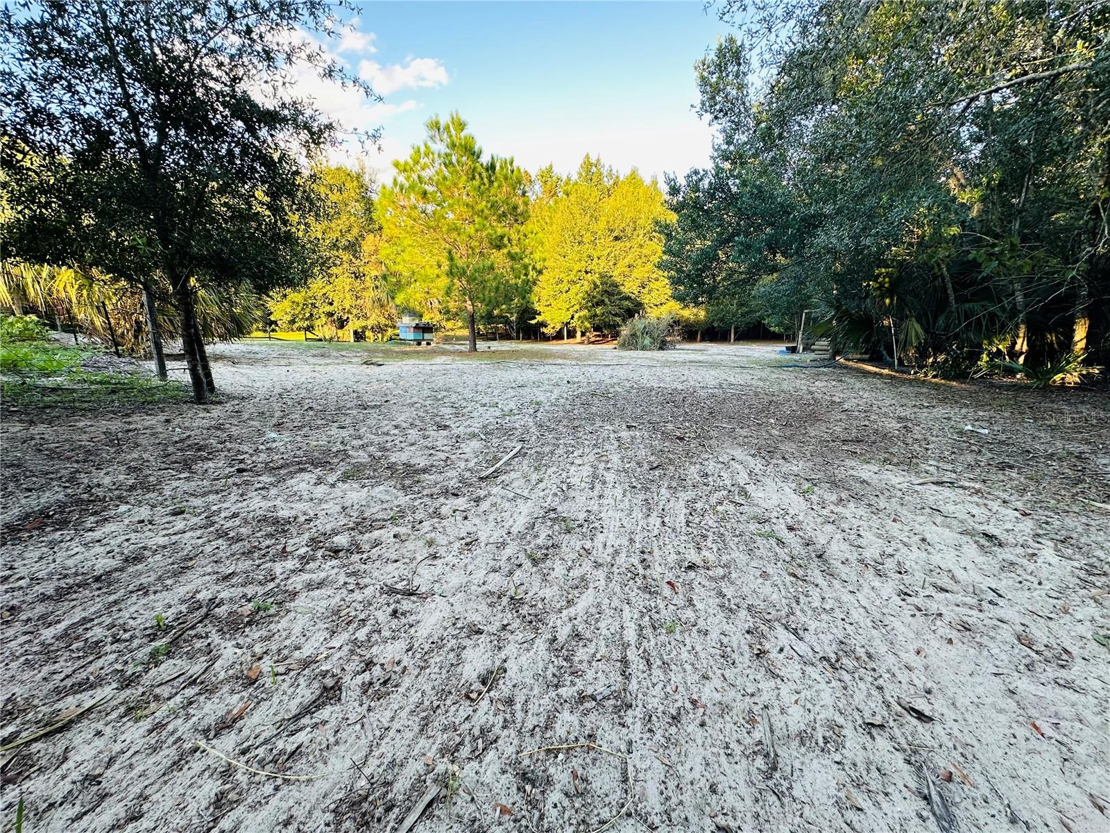 LAZY ACRES - Residential