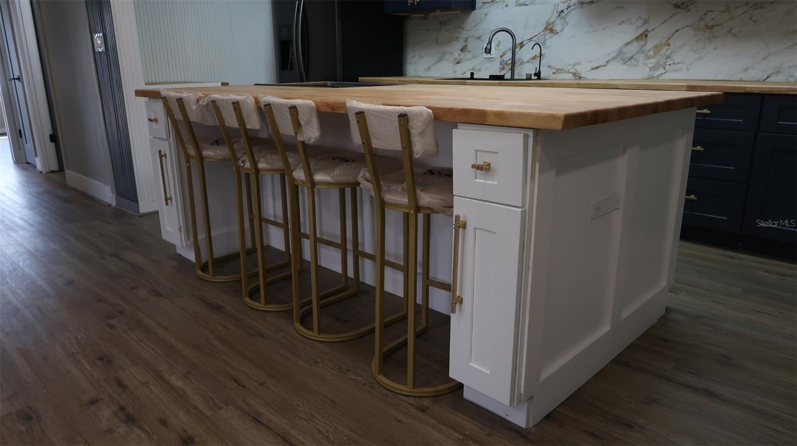 BRANDYCHASE A CONDO - Residential