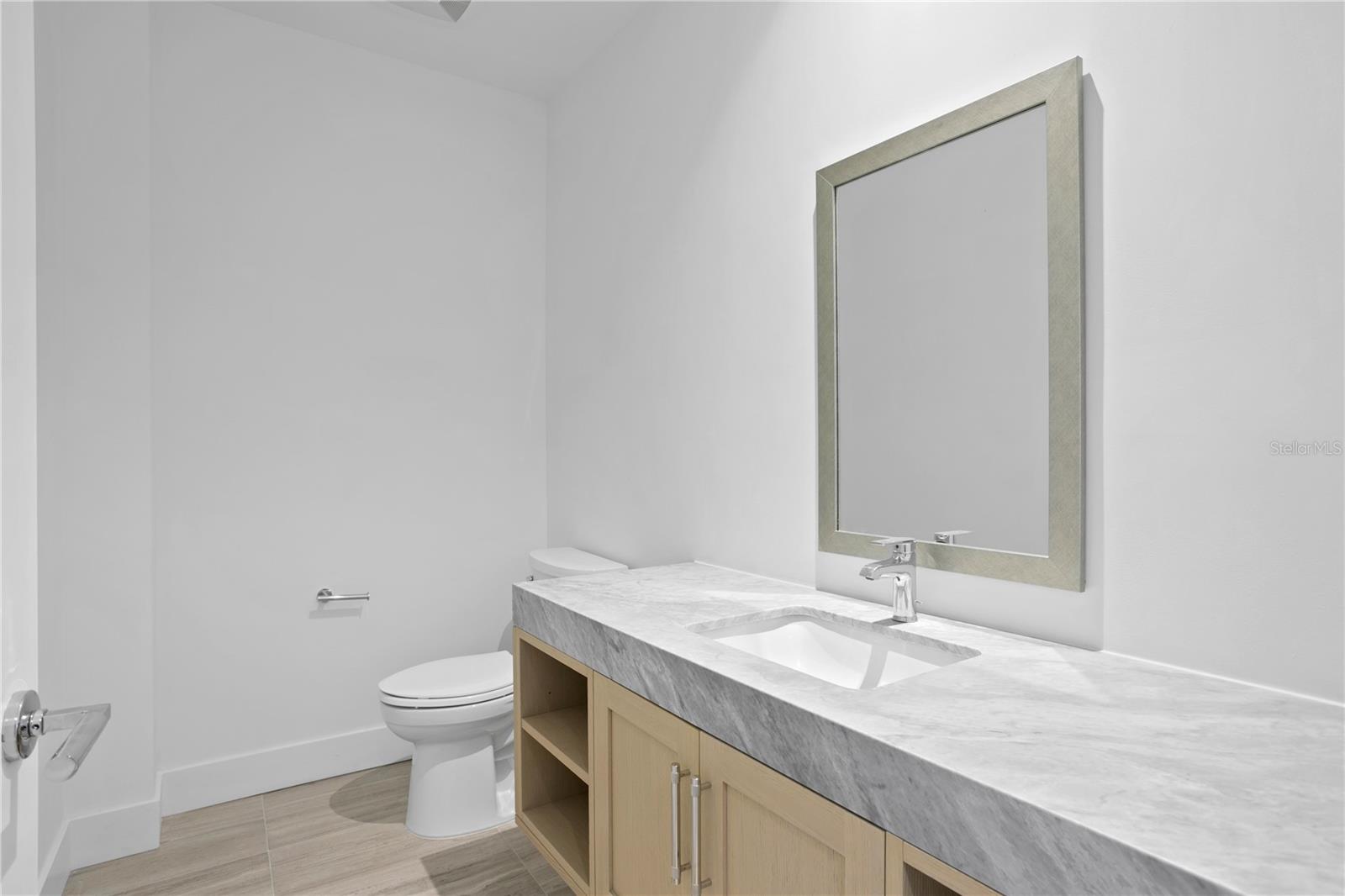 RITZ CARLTON RESIDENCES - Residential