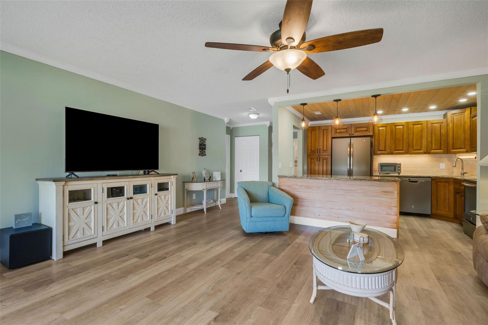 GARDENS THE CONDO - Residential