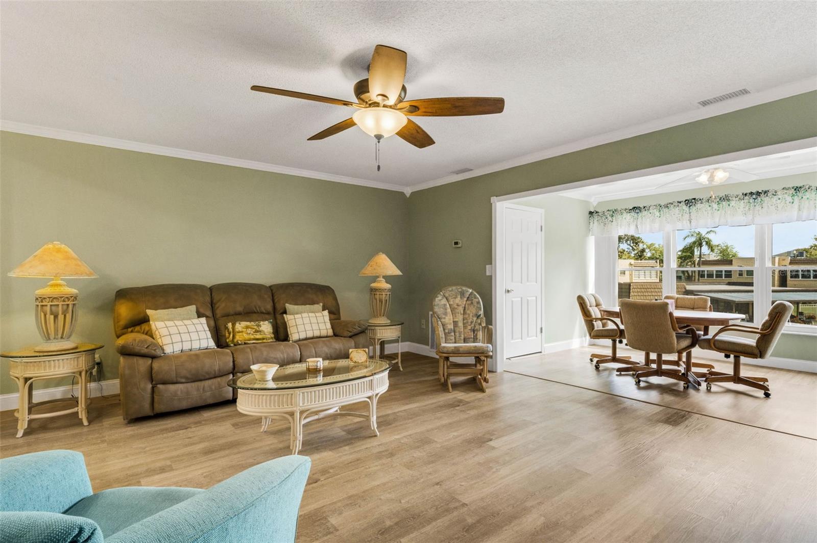 GARDENS THE CONDO - Residential