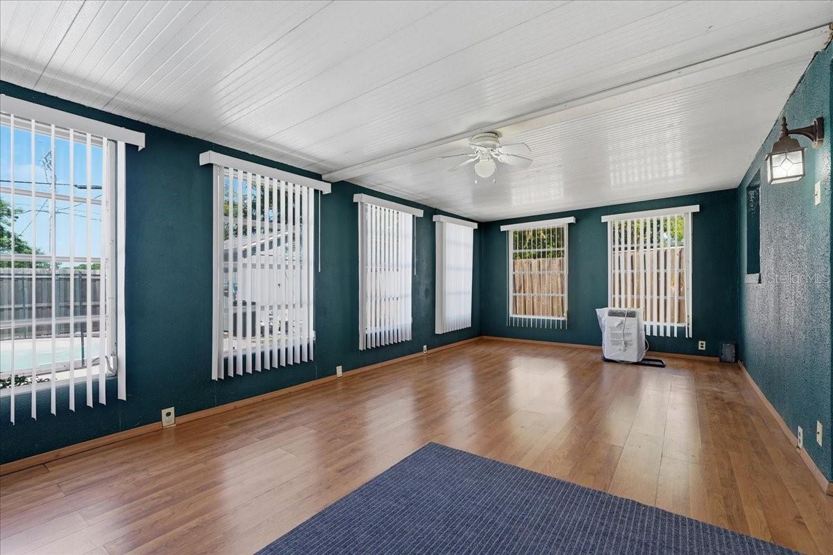 BRANDON EAST SUB UNIT - Residential