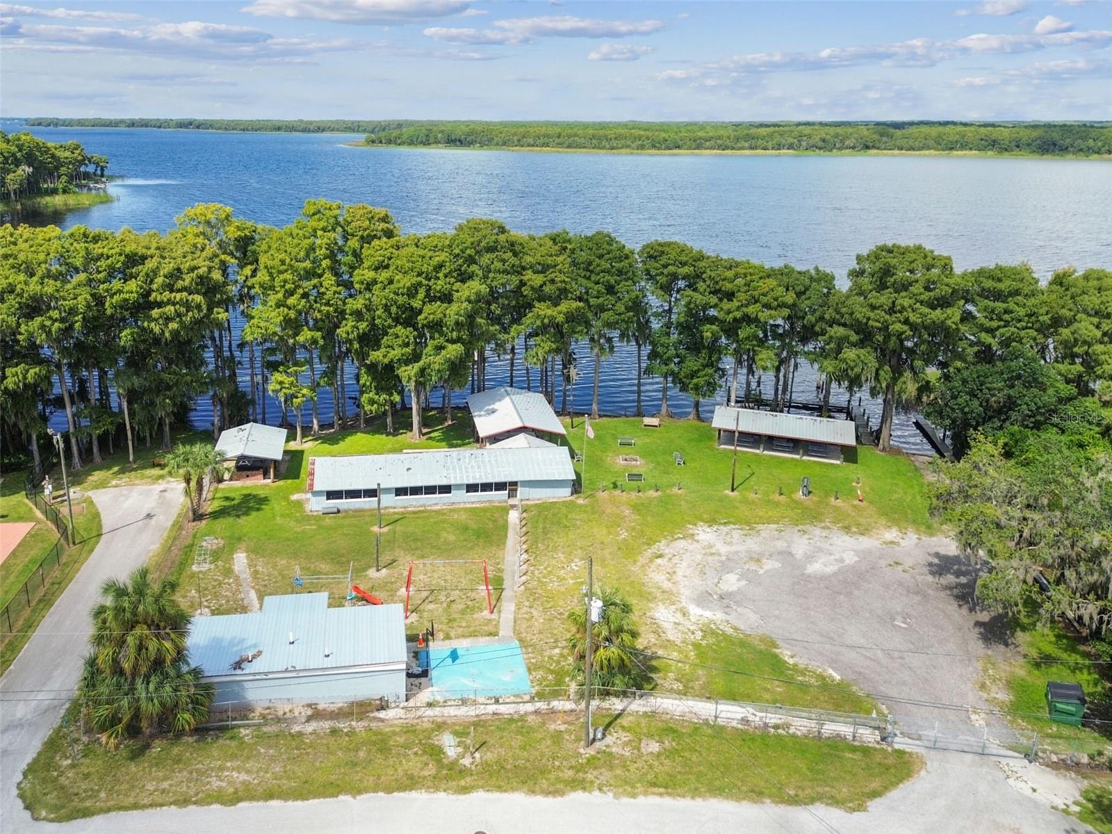 HIGHLAND LAKES UNIT SIX - Residential