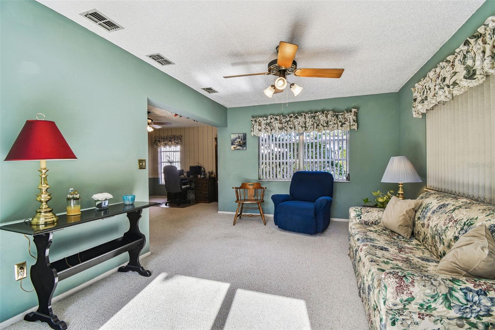 HIGHLAND LAKES UNIT SIX - Residential