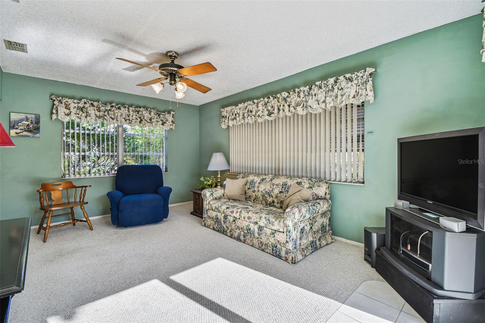 HIGHLAND LAKES UNIT SIX - Residential