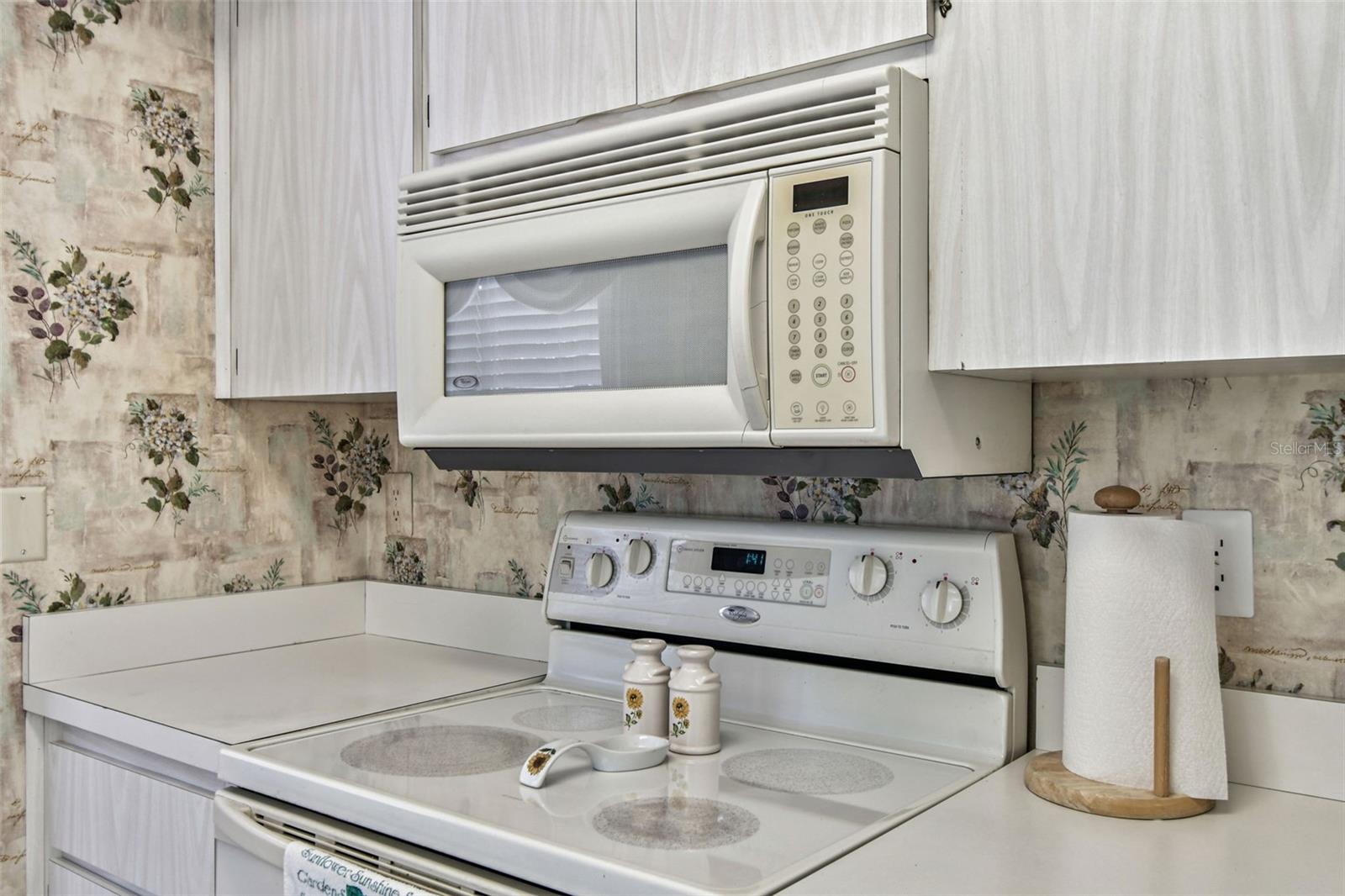 HIGHLAND LAKES UNIT SIX - Residential