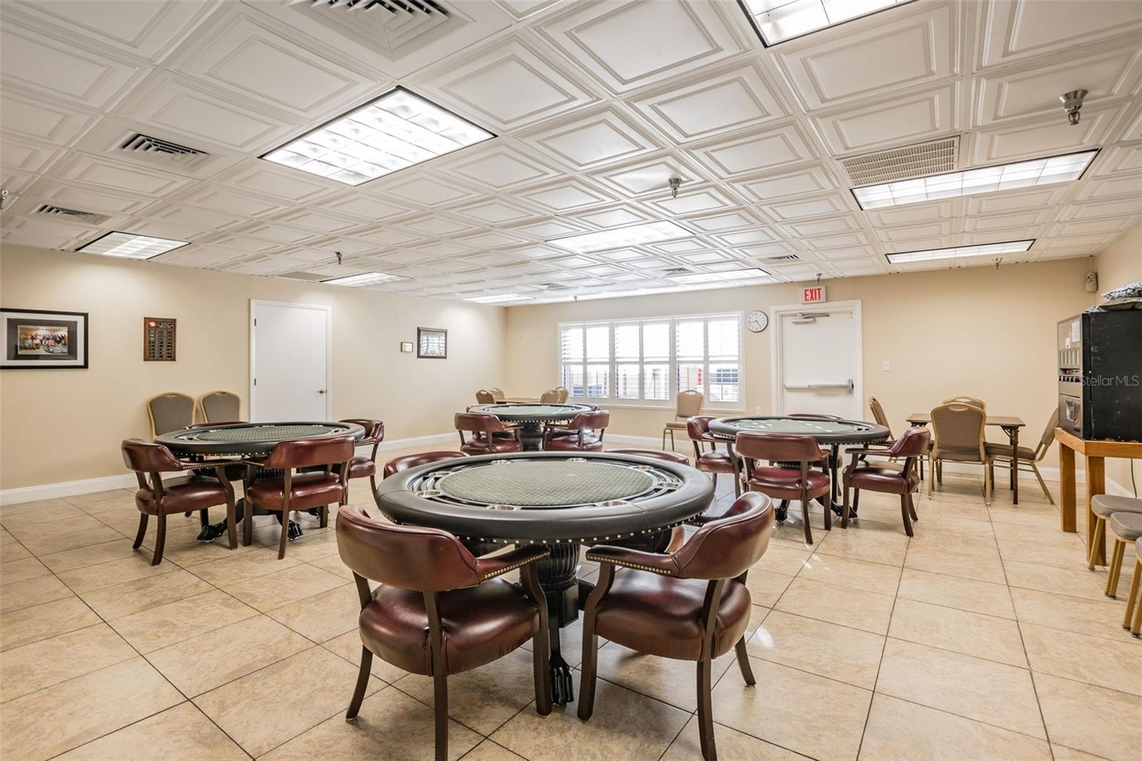 HIGHLAND LAKES UNIT SIX - Residential