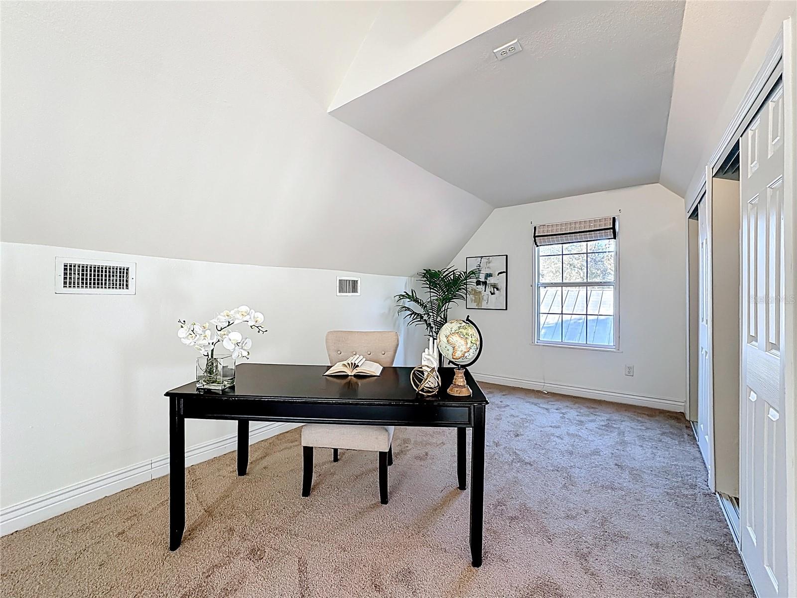 MOUNT DORA GULLERS HOMESTEAD - Residential