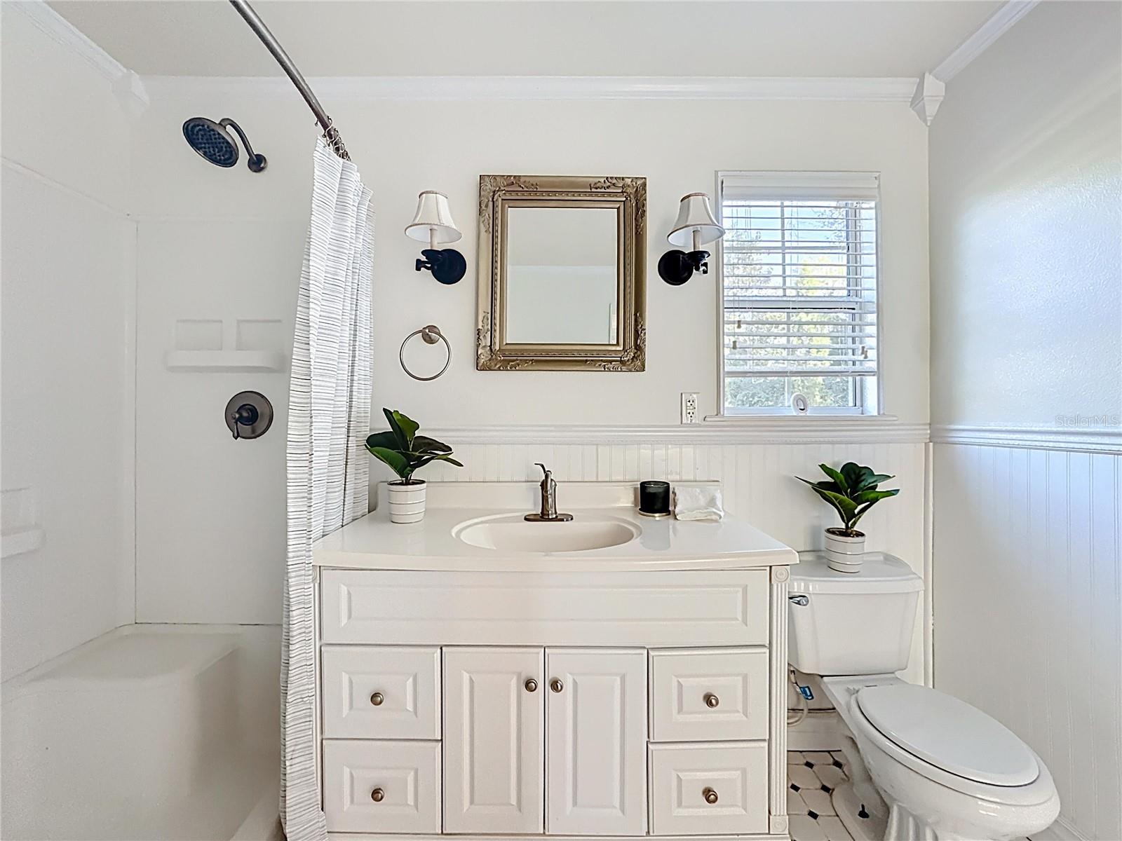 MOUNT DORA GULLERS HOMESTEAD - Residential