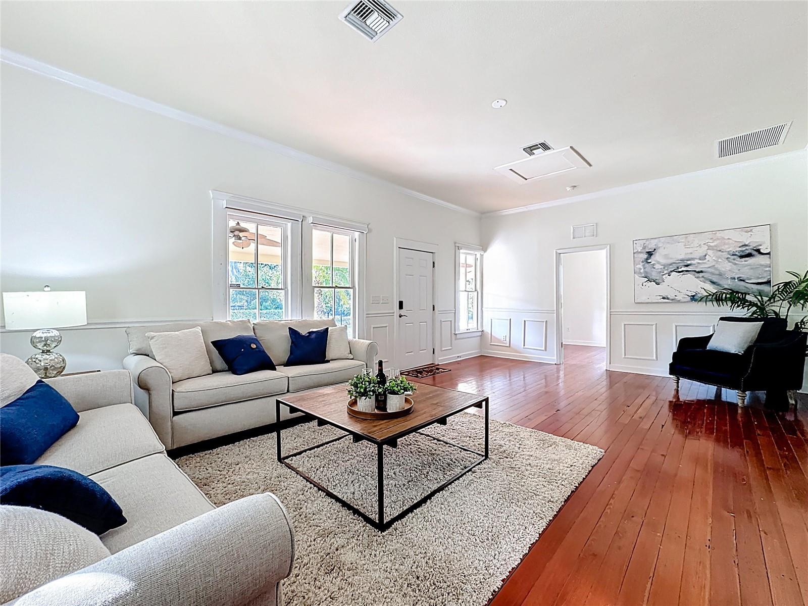 MOUNT DORA GULLERS HOMESTEAD - Residential