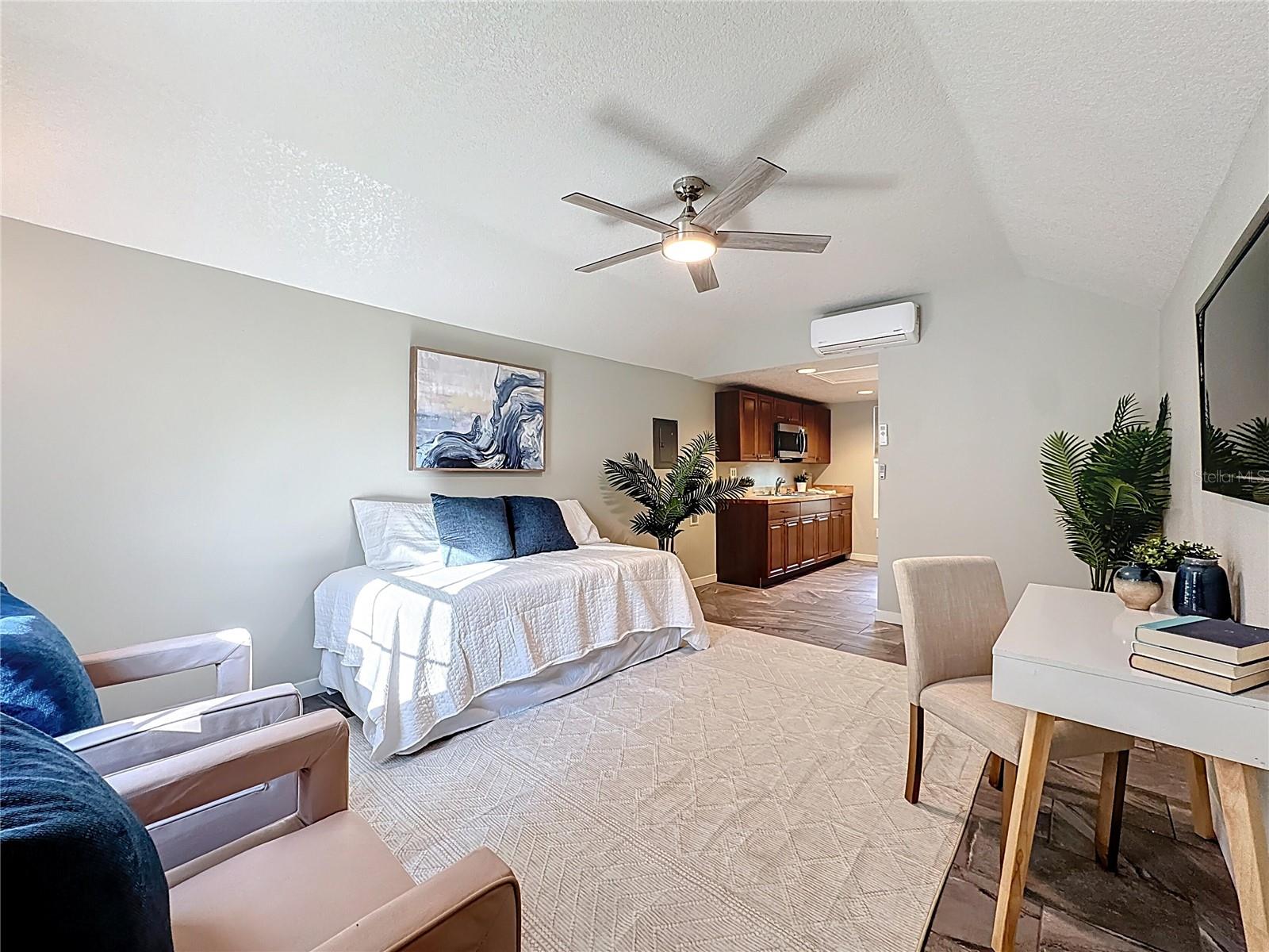 MOUNT DORA GULLERS HOMESTEAD - Residential