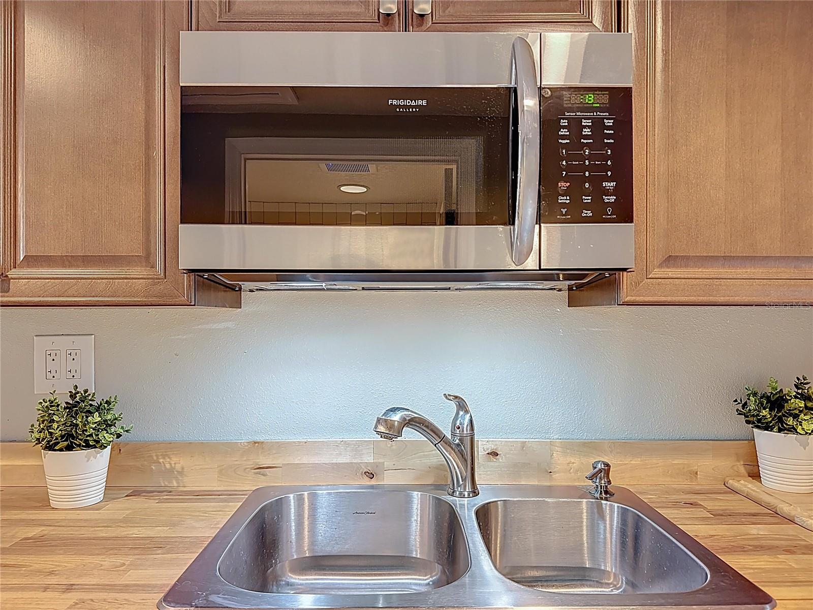 MOUNT DORA GULLERS HOMESTEAD - Residential