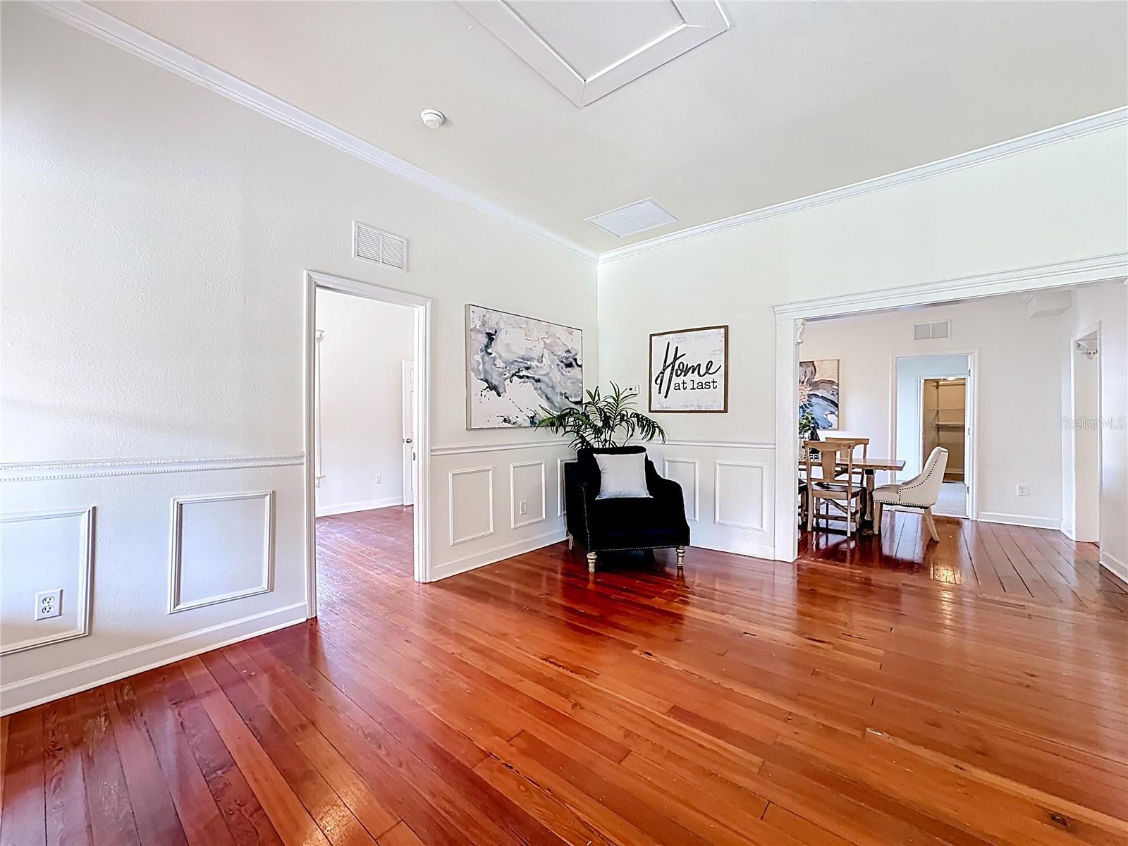 MOUNT DORA GULLERS HOMESTEAD - Residential