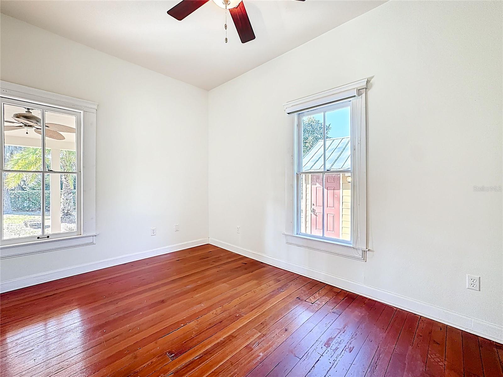 MOUNT DORA GULLERS HOMESTEAD - Residential