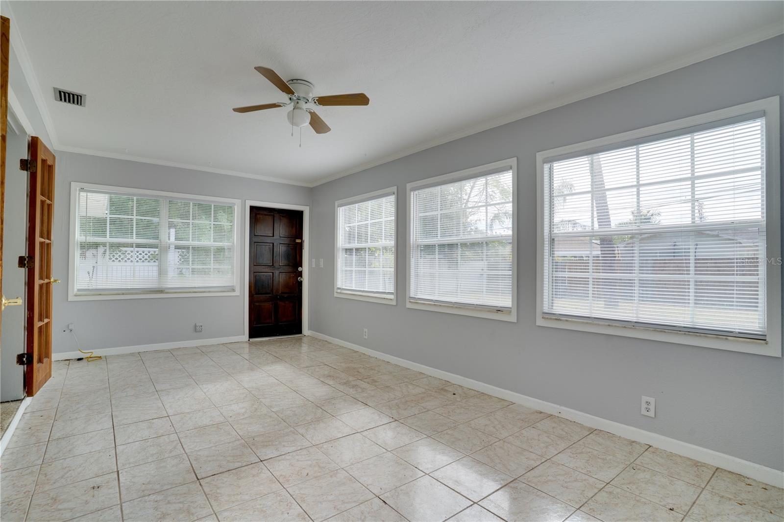 PASADENA ESTATES SEC F - Residential