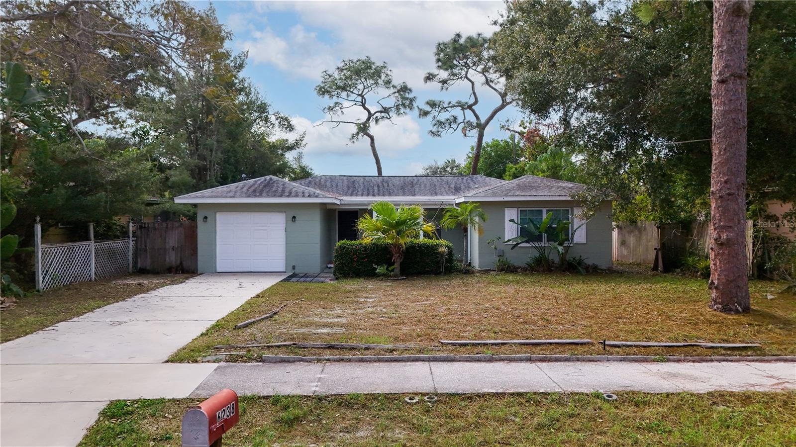 PASADENA ESTATES SEC F - Residential