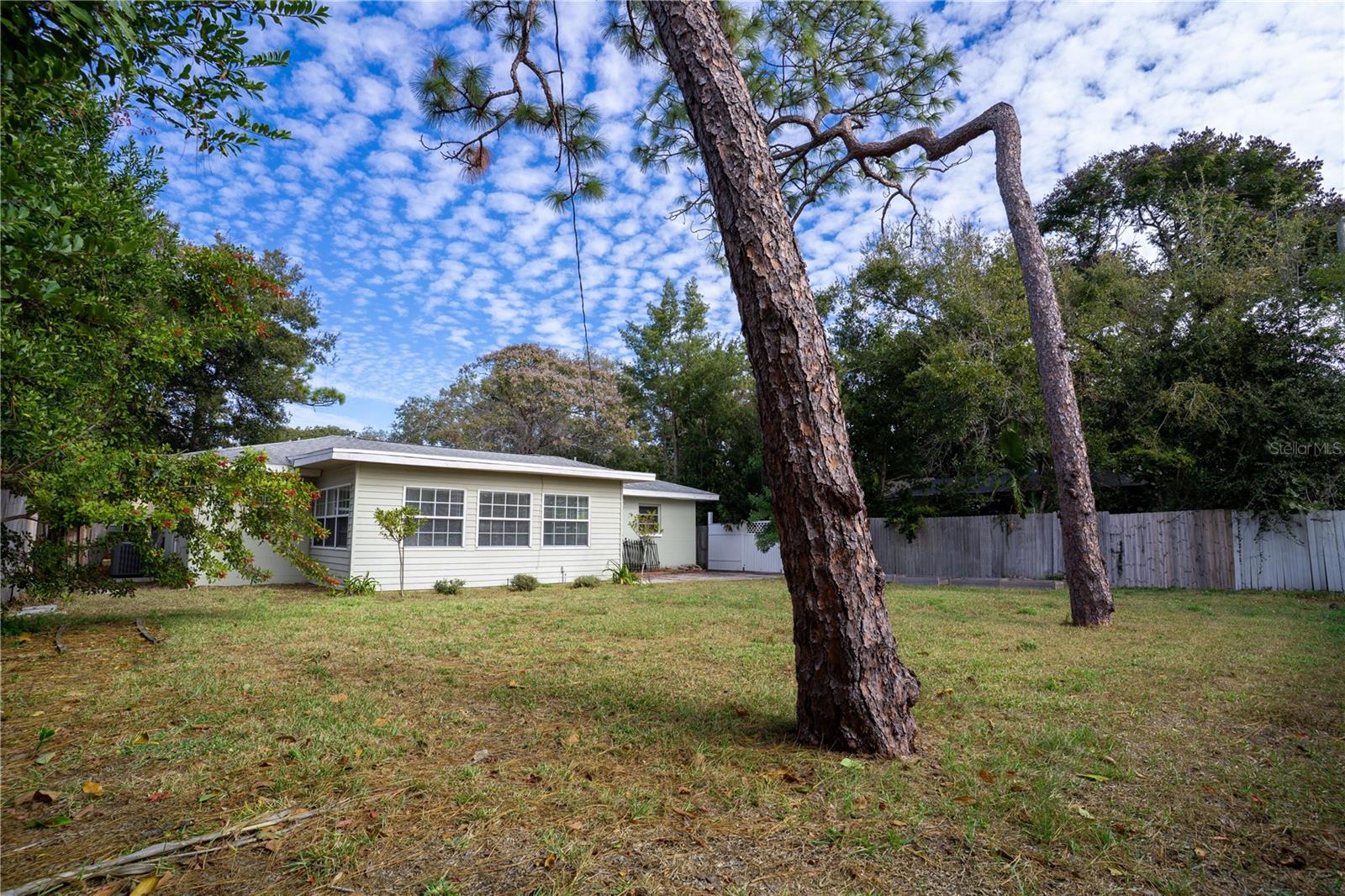 PASADENA ESTATES SEC F - Residential