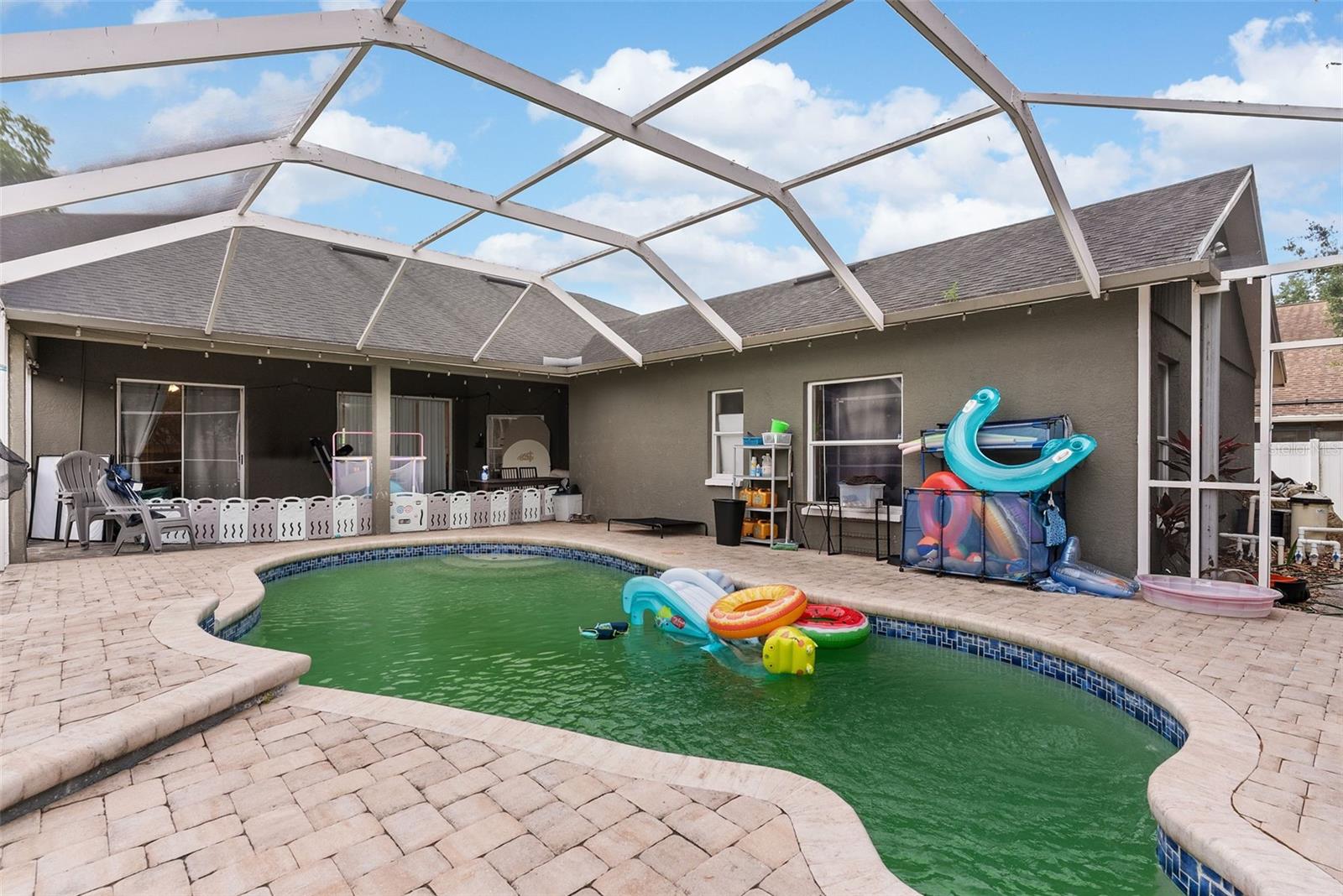 RIVERGLEN UNIT 1 - Residential