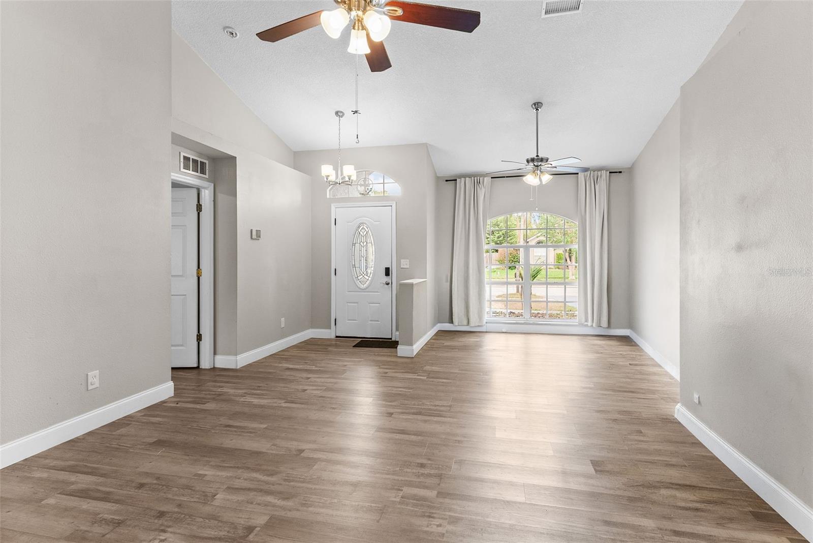 RIVERGLEN UNIT 1 - Residential