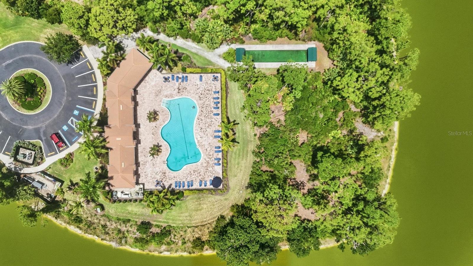 CARIBBEAN VILLAGE - Residential