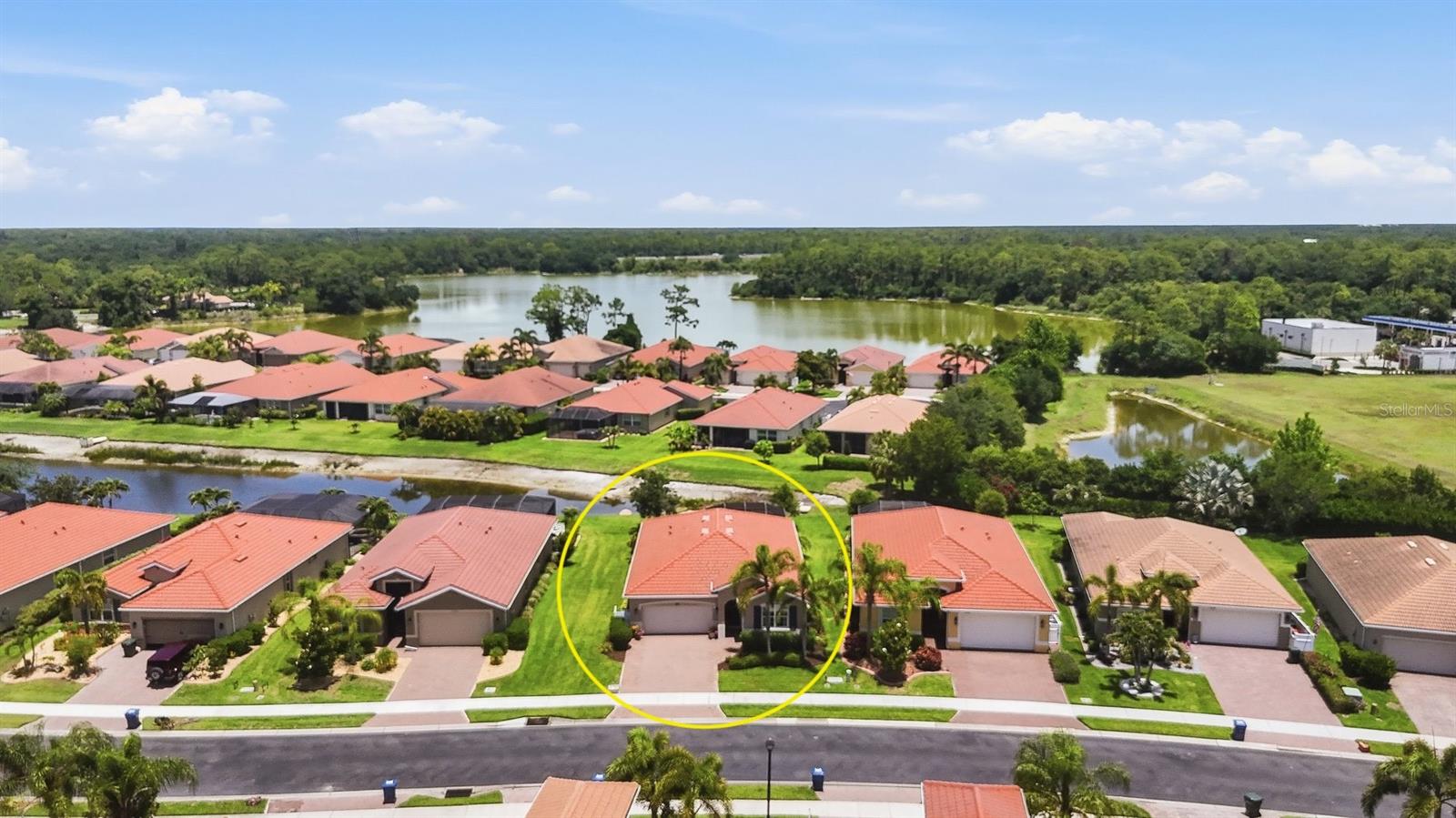 CARIBBEAN VILLAGE - Residential