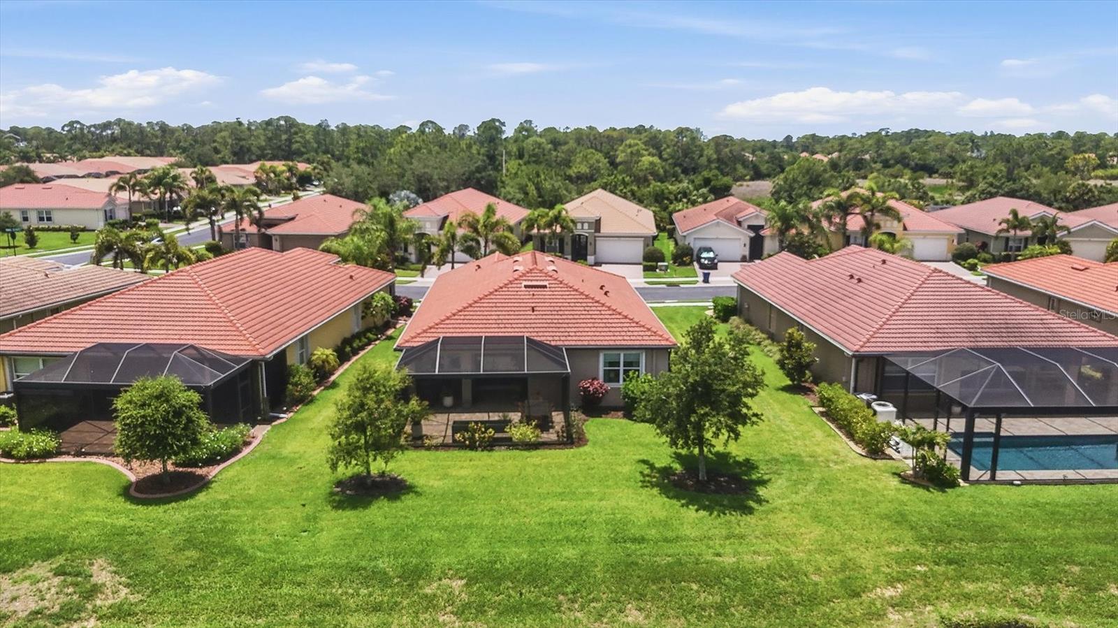 CARIBBEAN VILLAGE - Residential