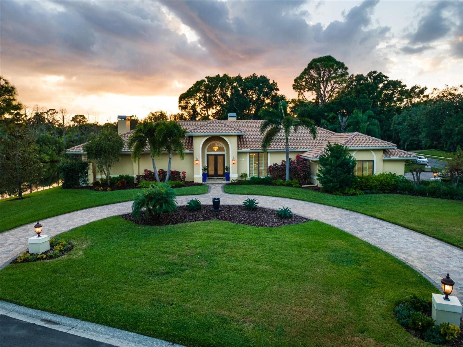 SAIL HARBOR - Residential