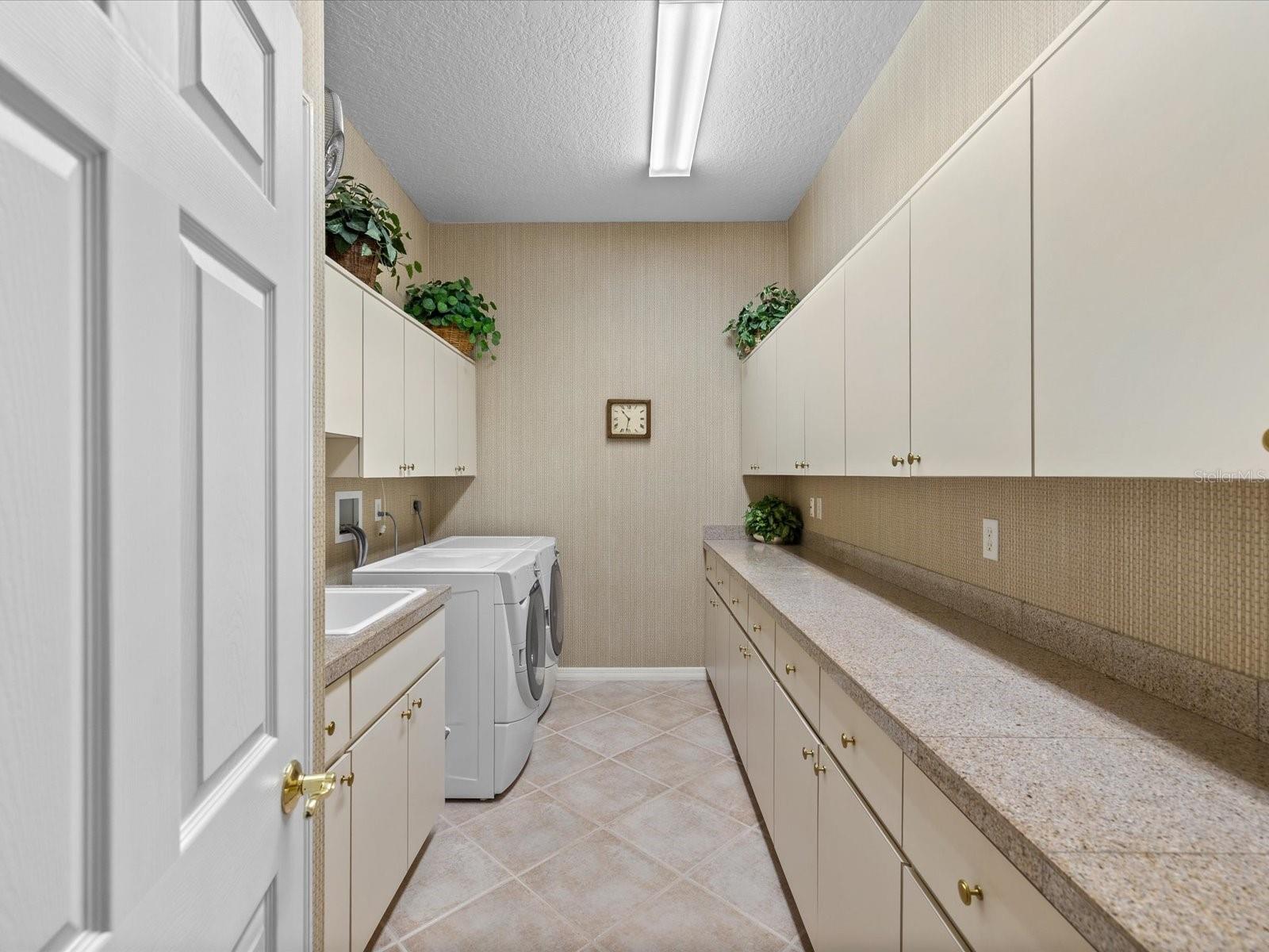 SAIL HARBOR - Residential