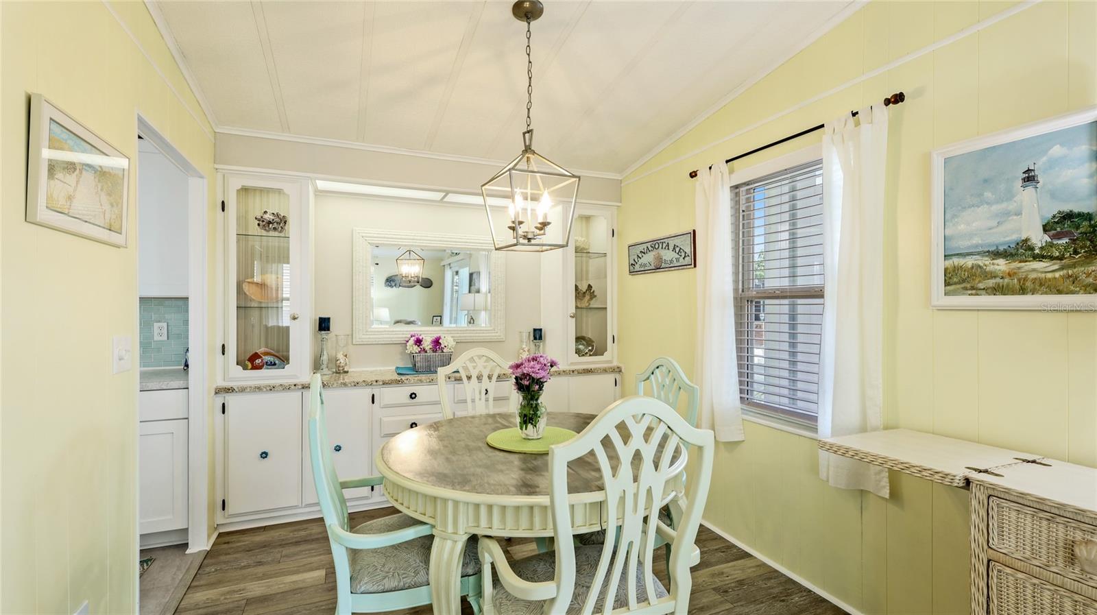 POLYNESIAN VILLAGE - Residential