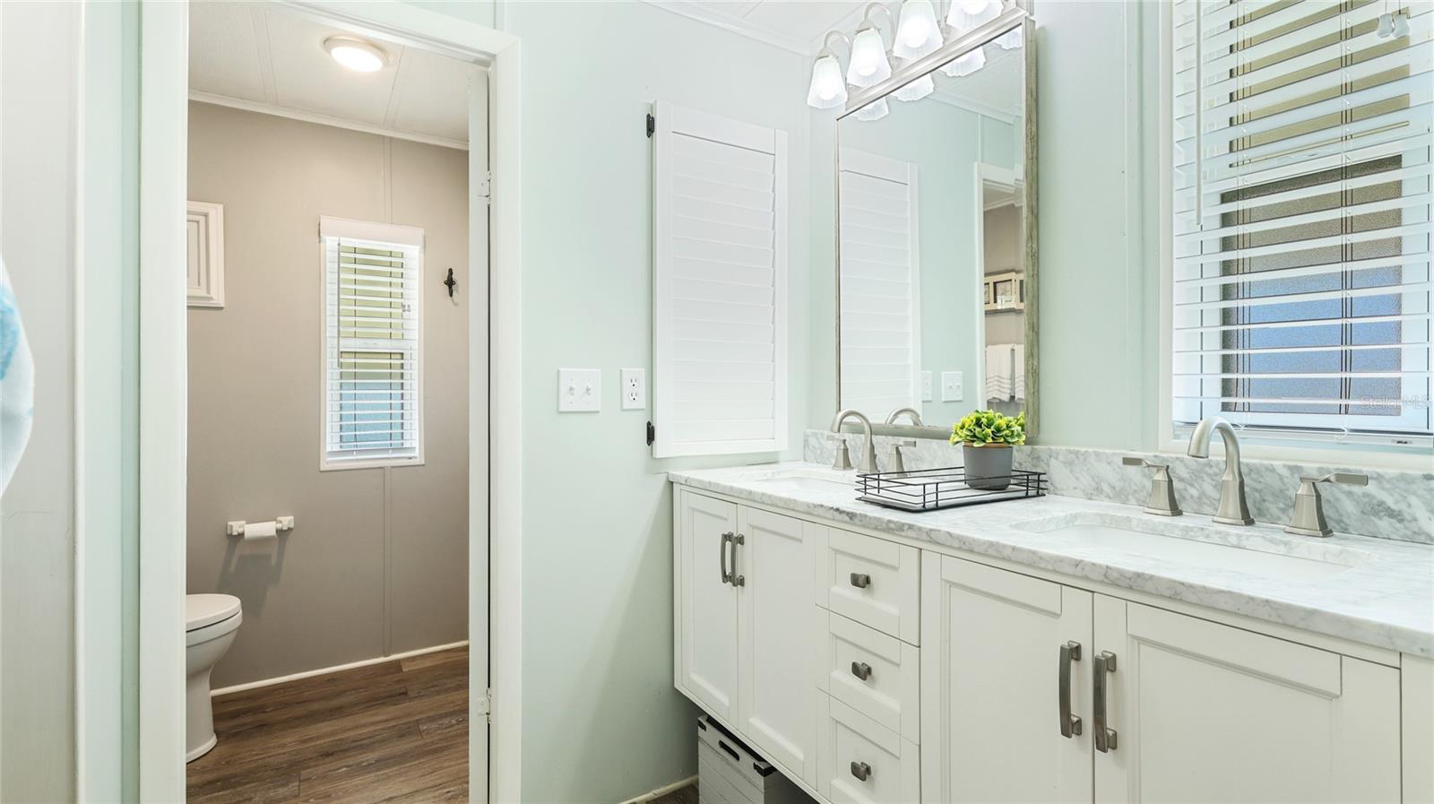 POLYNESIAN VILLAGE - Residential