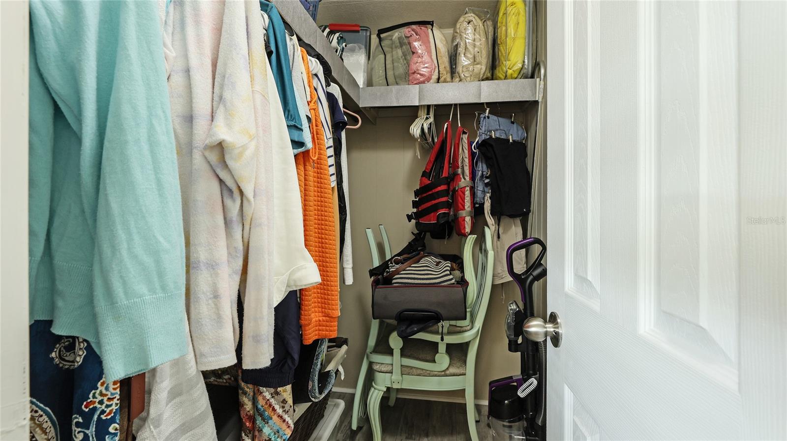 POLYNESIAN VILLAGE - Residential