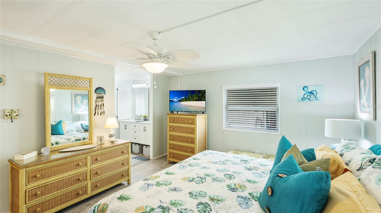 POLYNESIAN VILLAGE - Residential