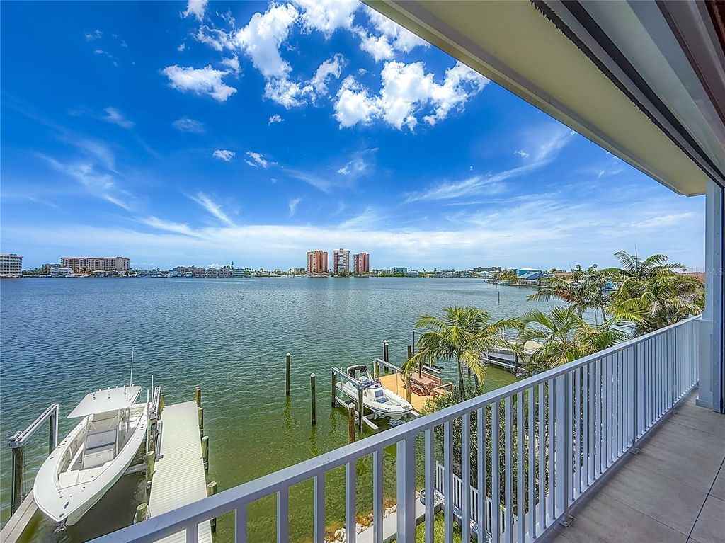 Photo of 17715 Wall Circle, Redington Shores, FL 33708 (MLS # TB8401157)