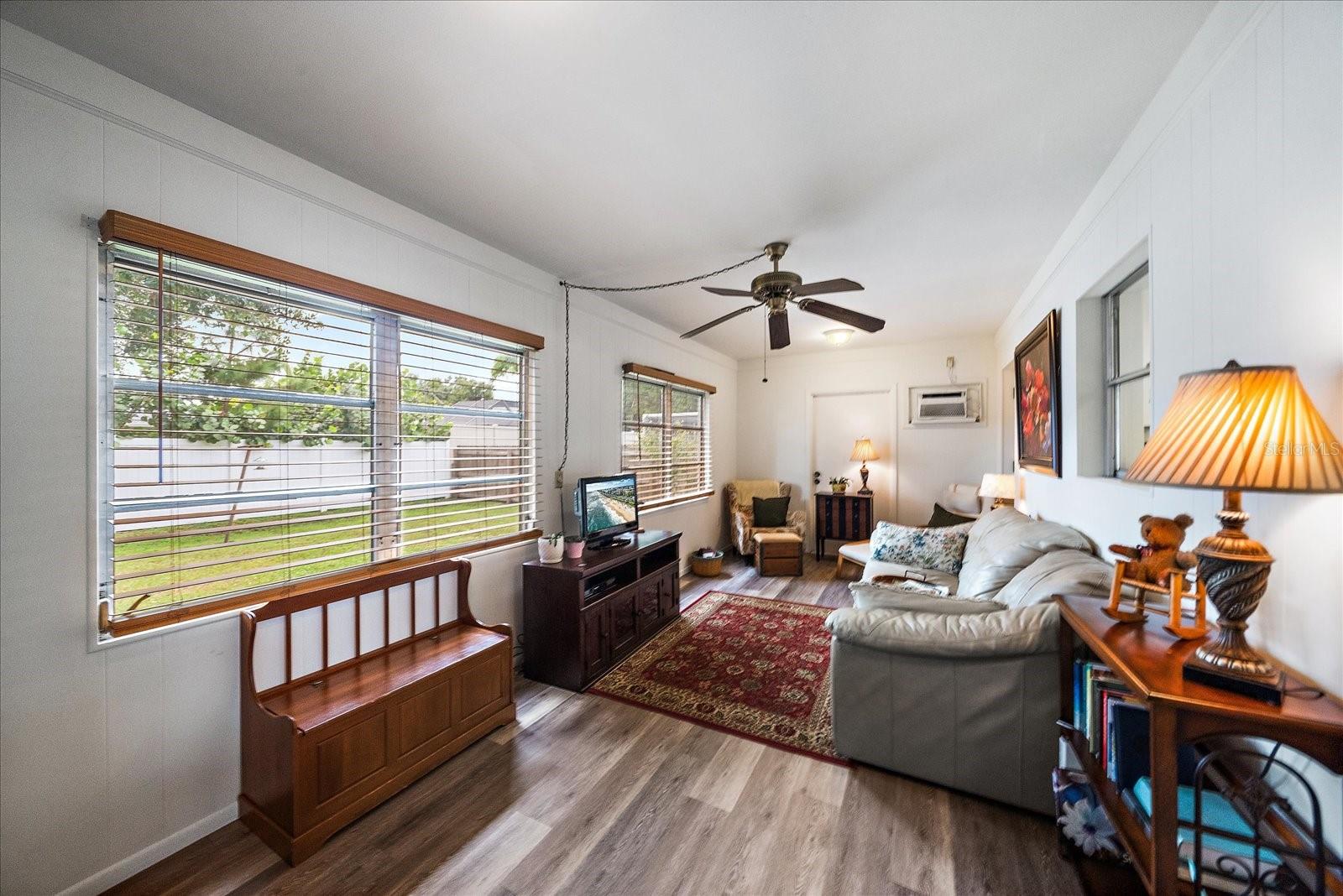 SARASOTA SPGS - Residential