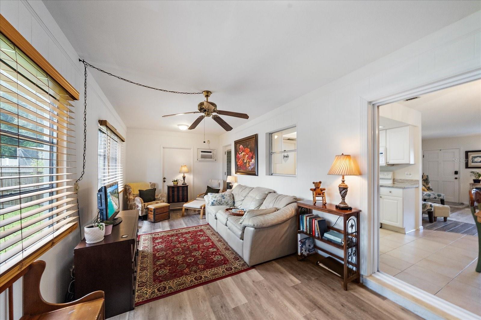 SARASOTA SPGS - Residential