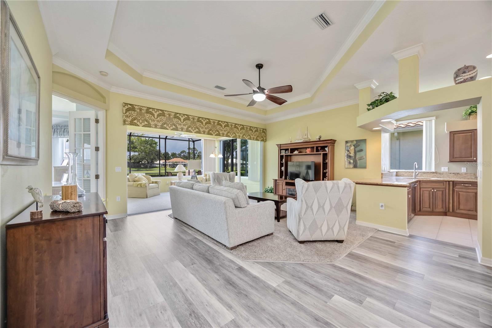 SAWGRASS - Residential