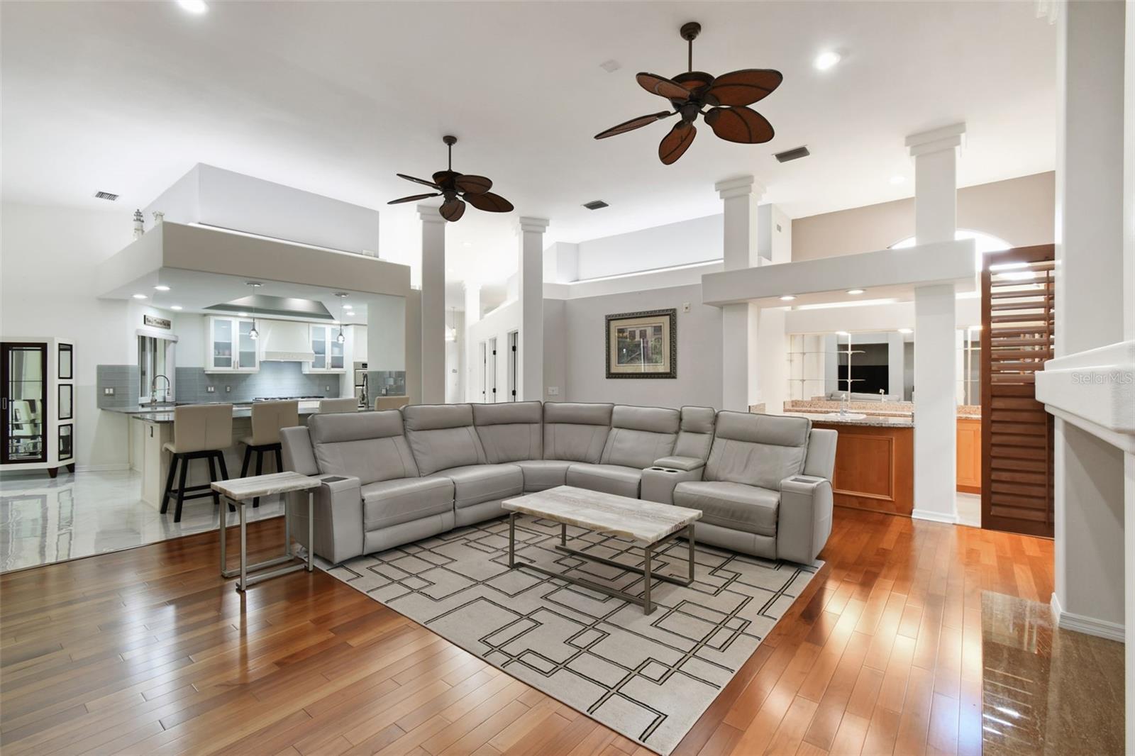 MEYERS COVE - Residential