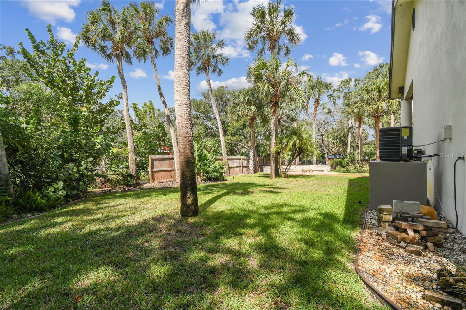 MEYERS COVE - Residential