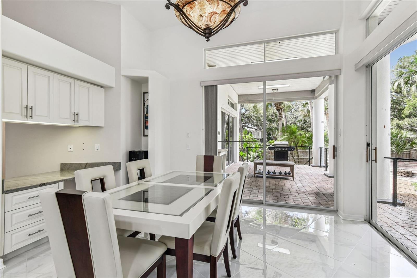 MEYERS COVE - Residential