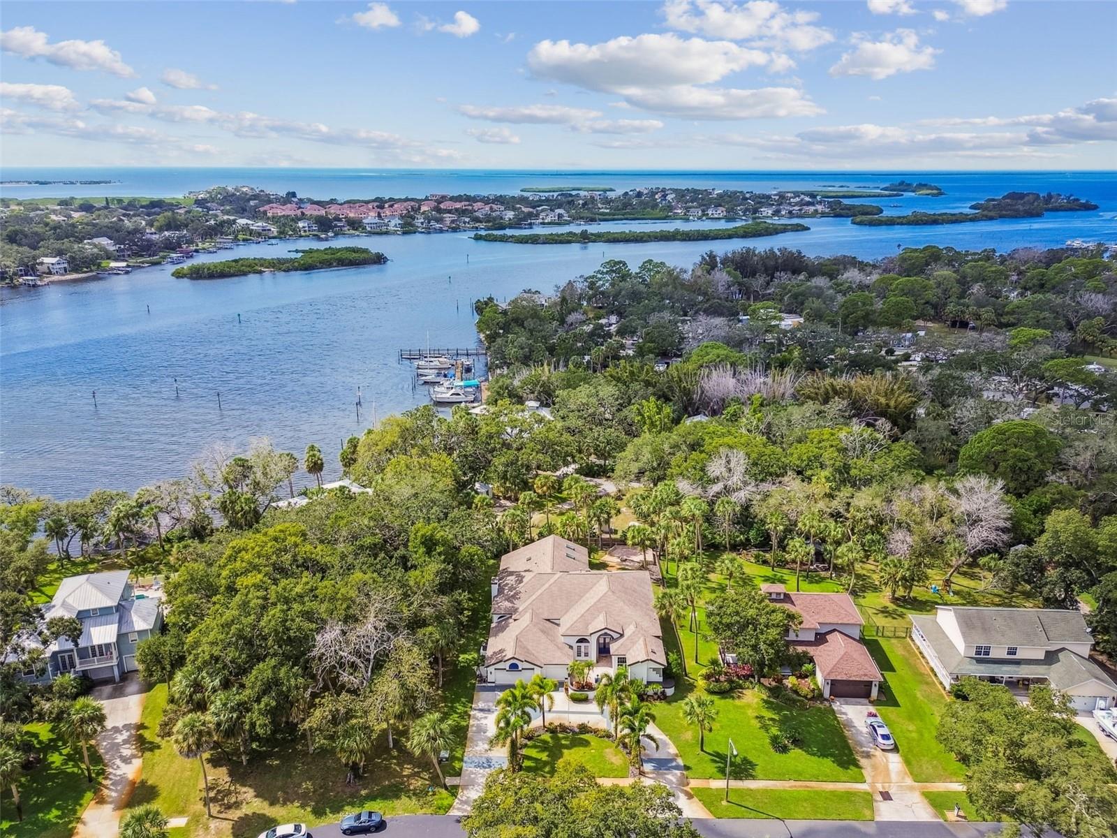 MEYERS COVE - Residential