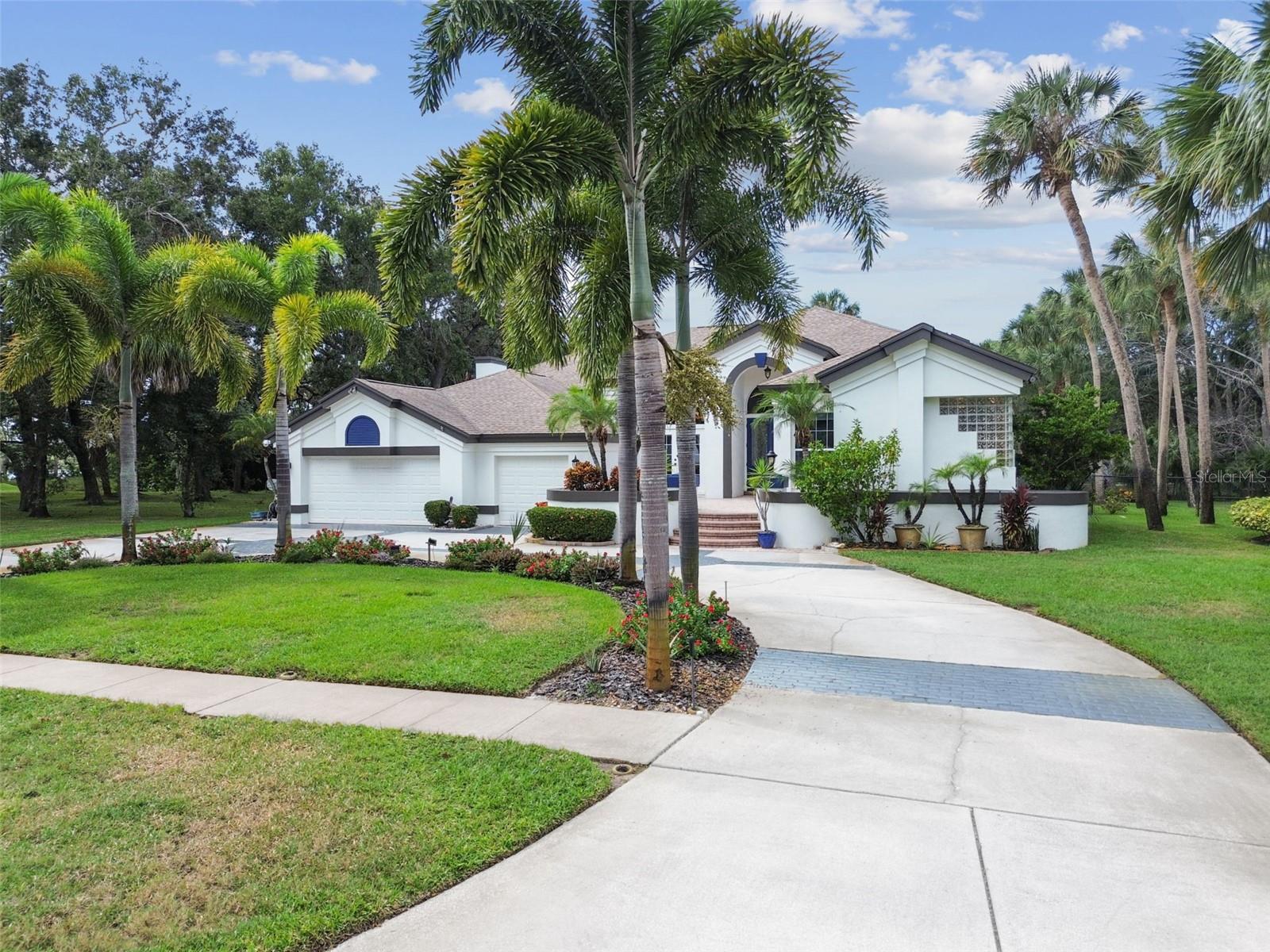 MEYERS COVE - Residential