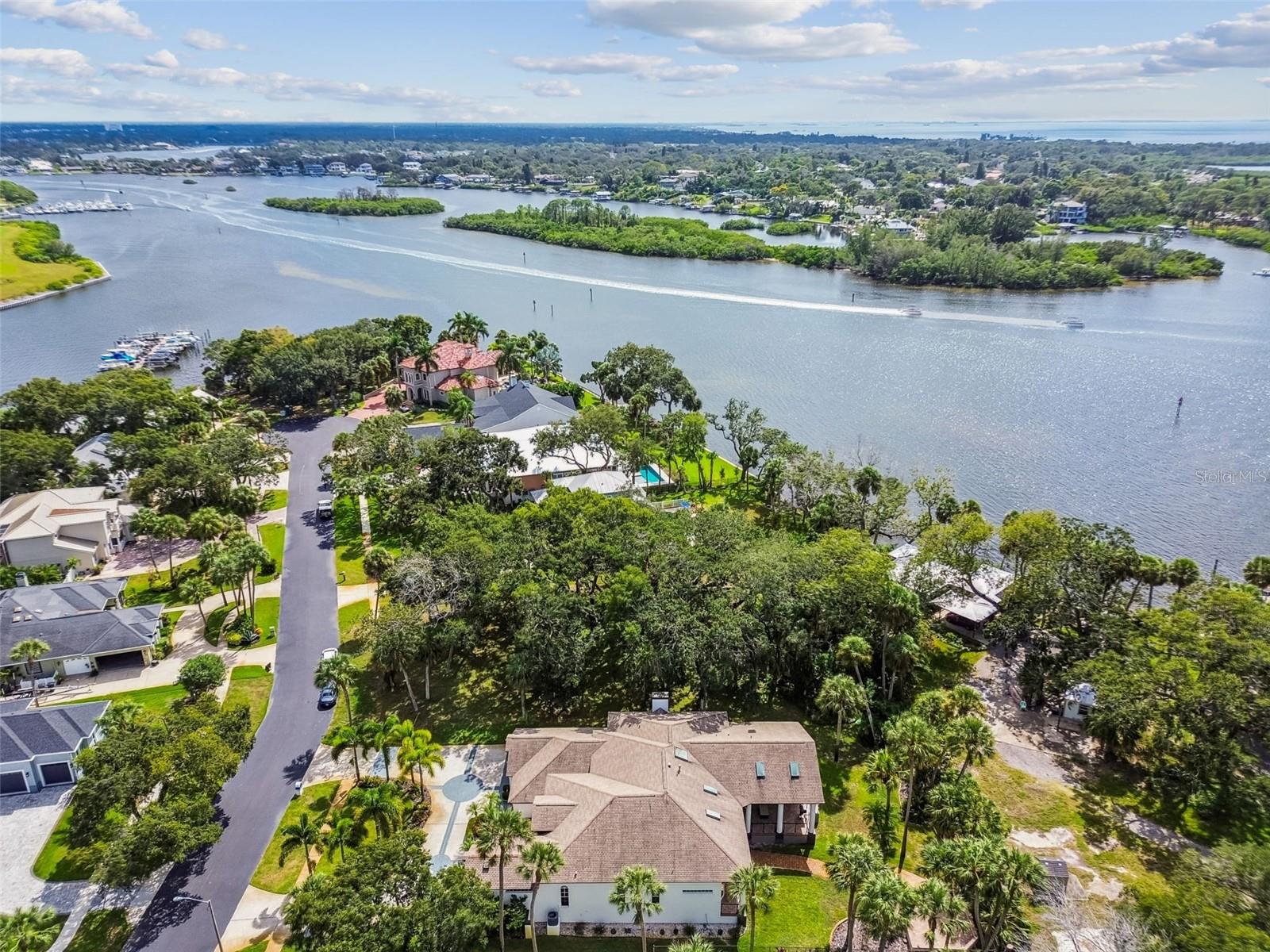 MEYERS COVE - Residential