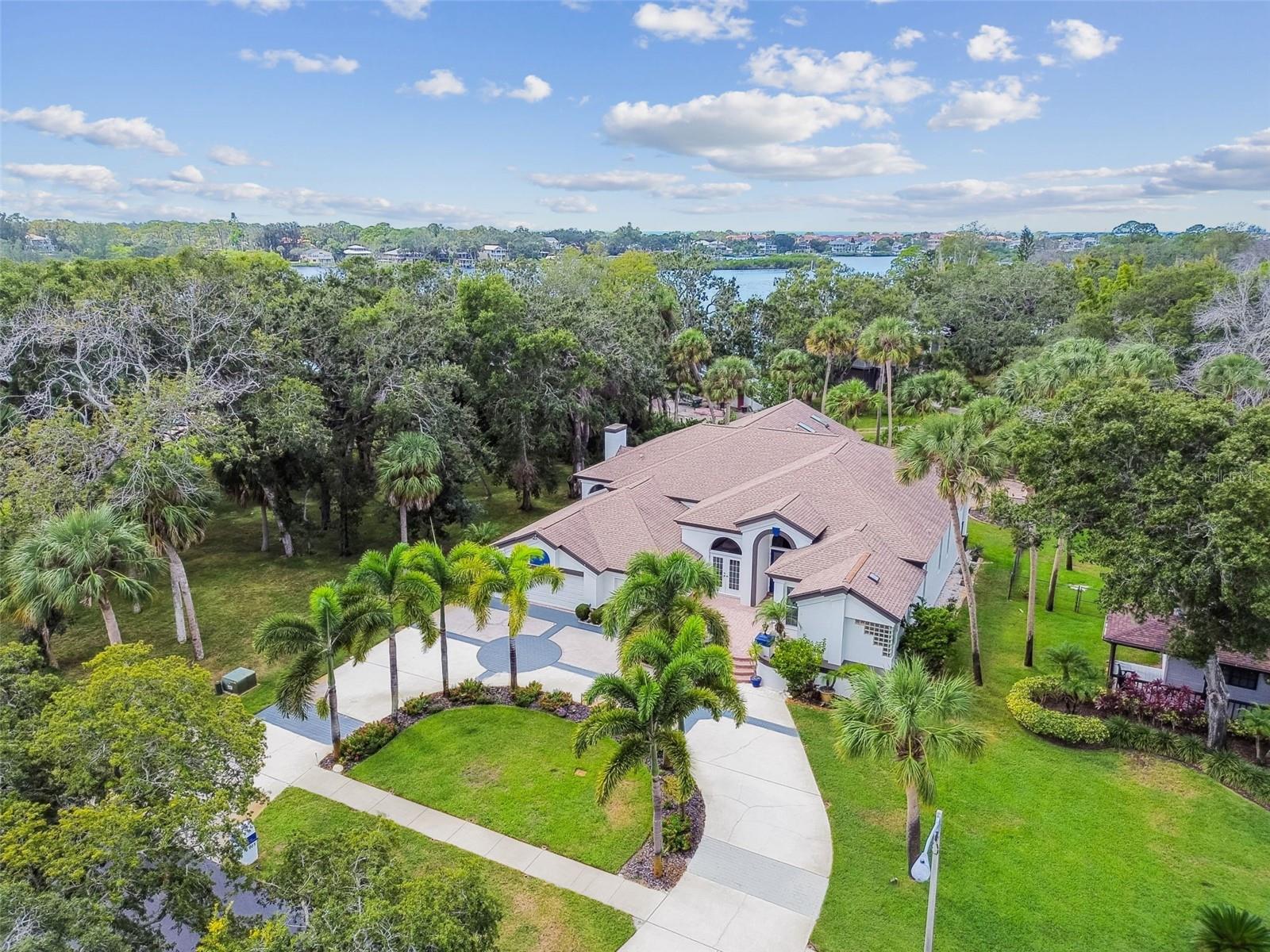 MEYERS COVE - Residential