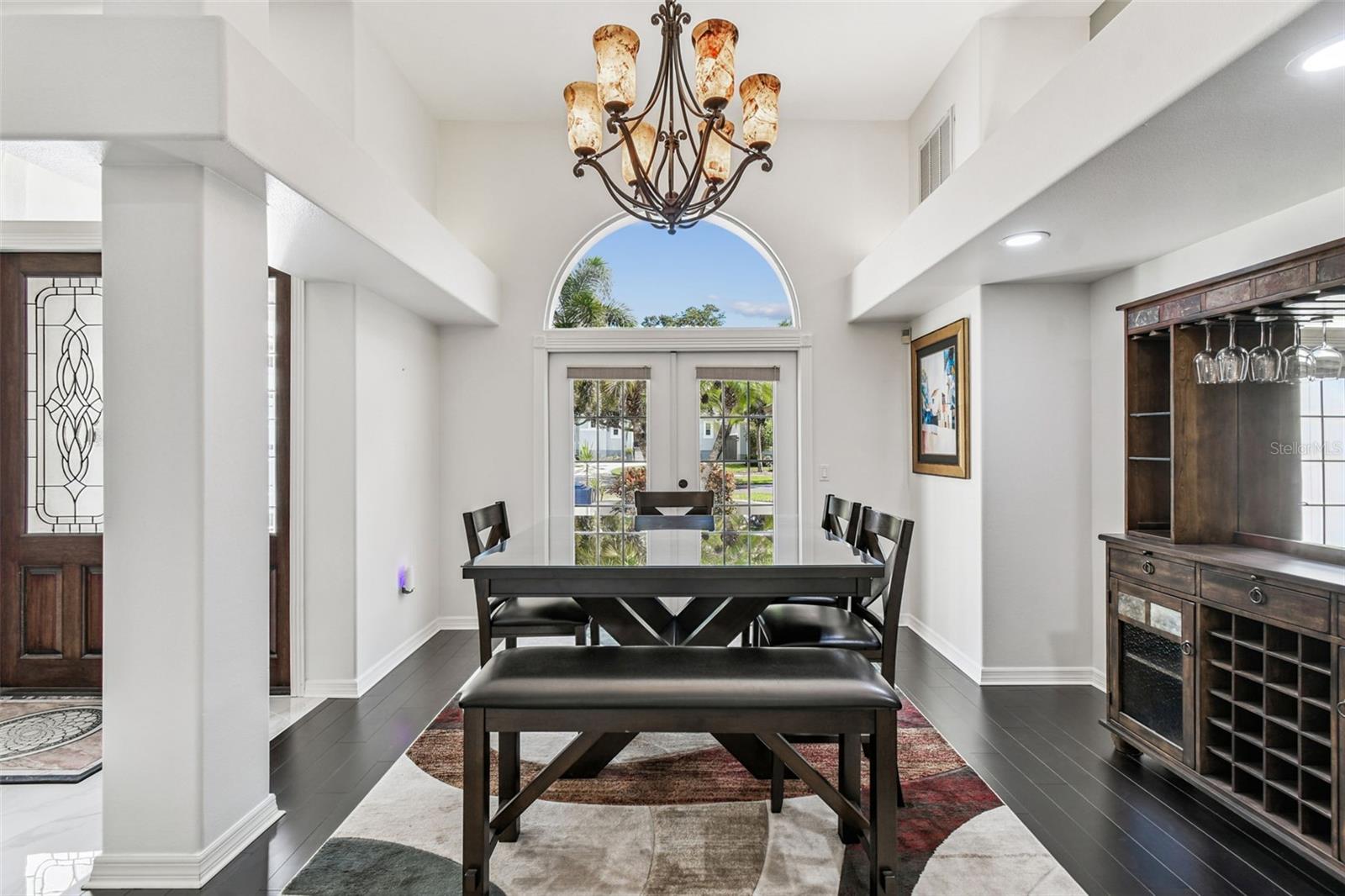 MEYERS COVE - Residential