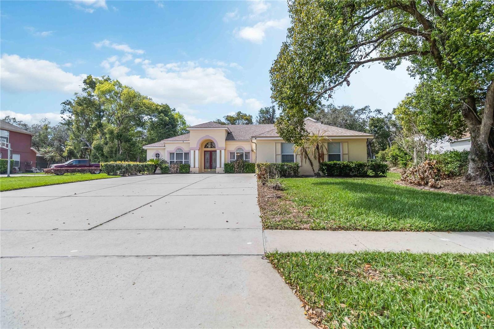 SEVILLE CHASE - Residential