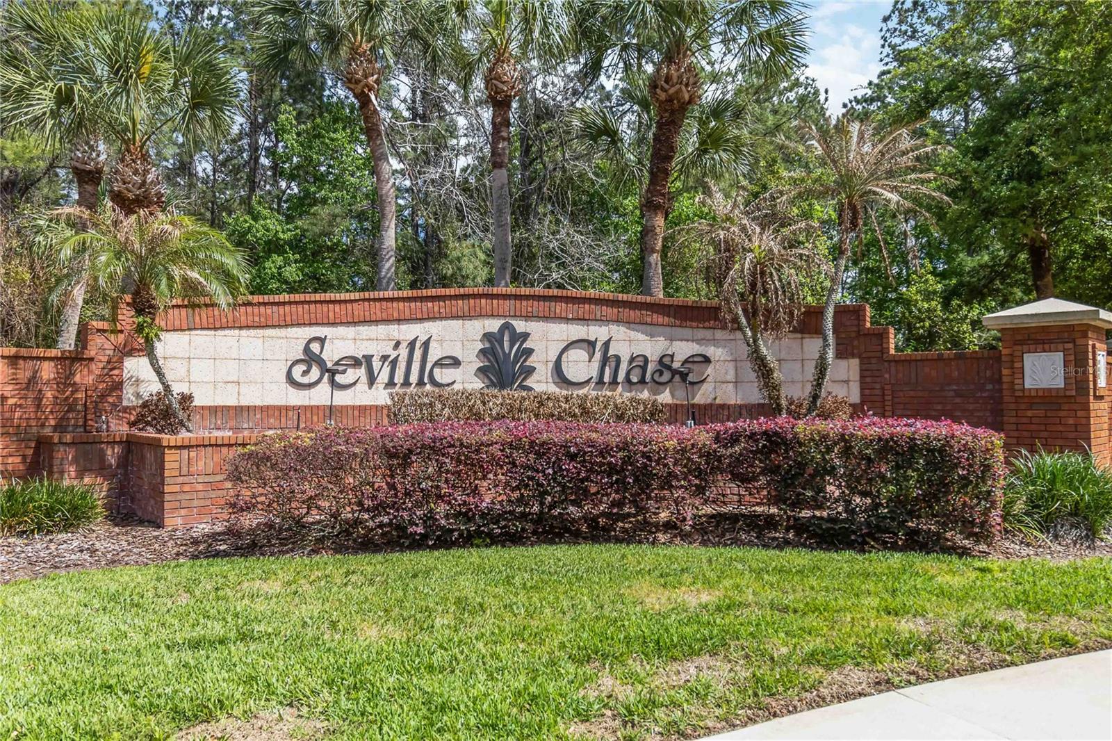 SEVILLE CHASE - Residential