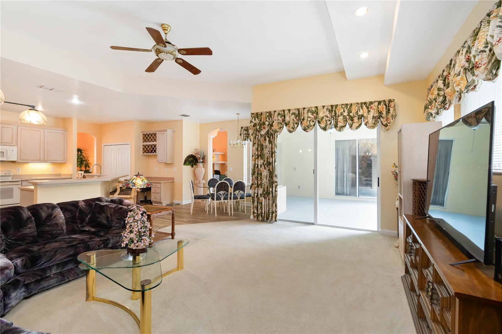 SEVILLE CHASE - Residential